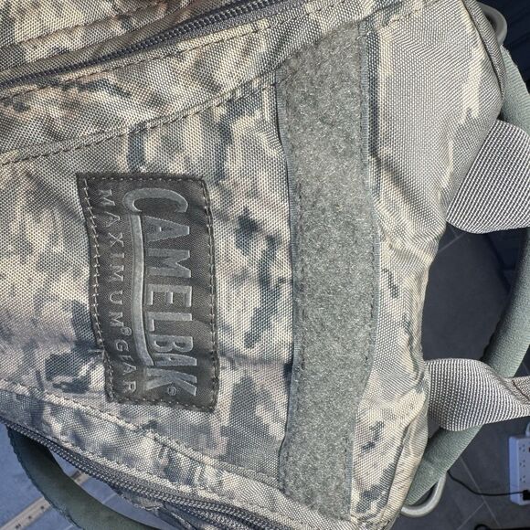 CamelBak Maximum Gear ThermoBak 3L Cordura Hydration Pack Digital Camo Military - Picture 14 of 14